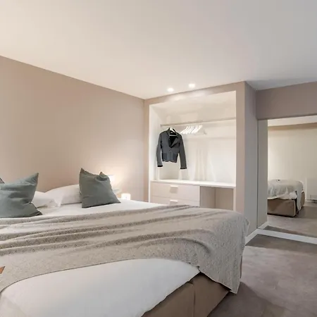 Della Corte - By Myhomeincomo * Όπως