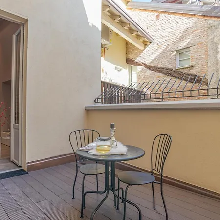 Della Corte - By Myhomeincomo Apartment Como
